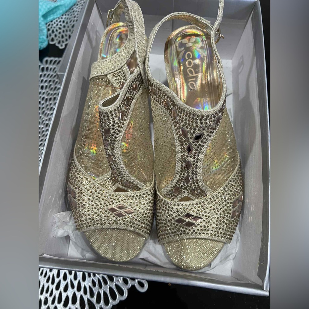 Gold Heeled Shoes with Intricate Embellishments Brand Codia